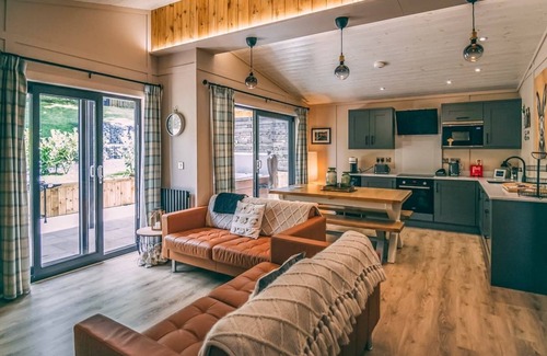 Chirk Bank Ski Chalet | A magnificent bespoke lodge perfect for a family escape with pets.