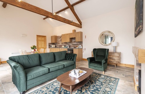 Whaddon Cottage | A marketing that sleeps 2 guests in 1 bedroom