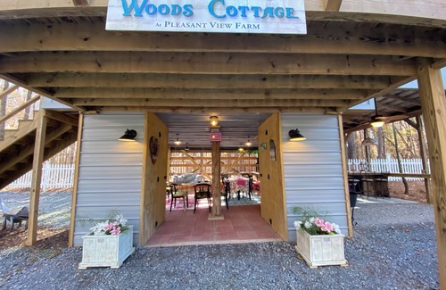 Siler City Cottage | A mini secluded resort on a 7 generation family farm in Piedmont NC.