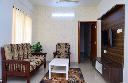 Kanaka Nagar Apartment | A Modern 2BHK Apartment near Manyata tech park- 30 mins to airport