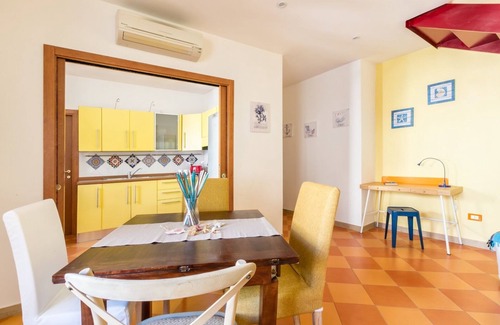 Sorrento Historic Centre Apartment | A modern and confortable three bedroom apartment in Sorrento close to the beach