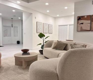 Rancho Cucamonga House | A modern and peaceful oasis