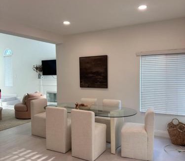 Rancho Cucamonga House | A modern and peaceful oasis