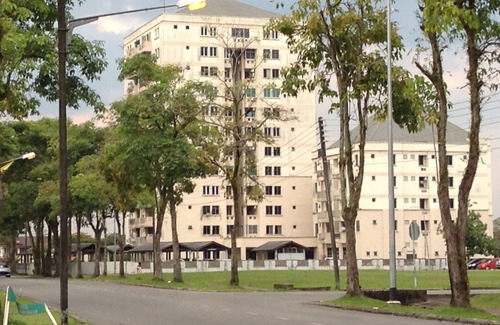 Kampung Stampin Apartment | A modern Apartment Living on the exotic island of Borneo