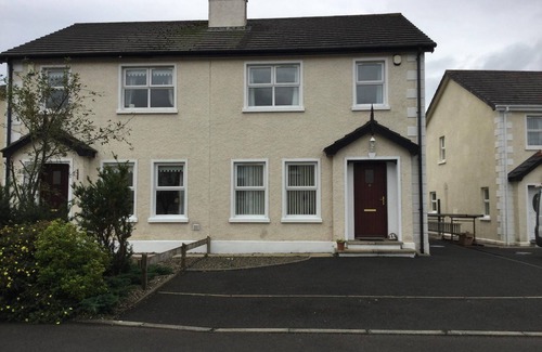 Bushmills House | A Modern, Comfortable 3 Bedroom House, 5 Minutes From The Causeway Coast