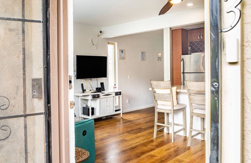 Townsite Condo | A Month in Oceanside - 1 Mile to the Beach!