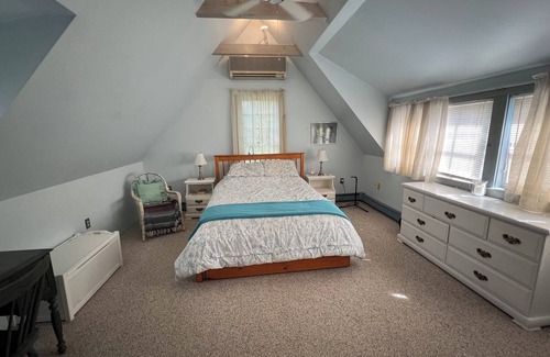 Waltham Other | A NEW ENGLAND ORIGINAL, 3-bedroom Colonial farmhouse, 3 min. from I90 & I95.