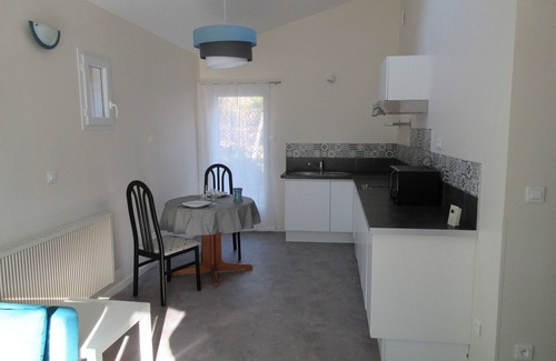Le Barroux Apartment | A nice gite in a pleasant and calm guest house at le Barroux - Provence