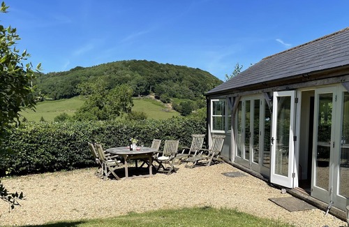Dursley House | A one bedroom self catering property in an idyllic valley setting.
