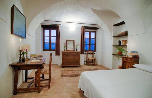Bajardo House | A Panoramic Retreat
