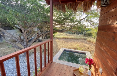 Santa Cruz House | A peaceful country retreat surrounded by nature.