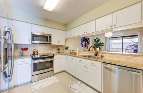 Astrodome Condo | A Peaceful Escape
