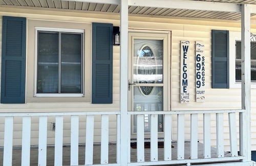 Monticello House | A peaceful retreat, come relax on Lake Shafer. Fire pit, kayaks & games.