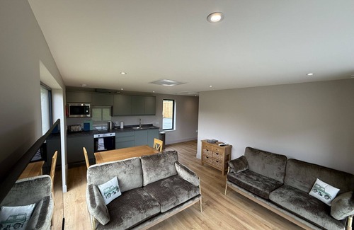 Loanhead Ski Chalet | A peaceful retreat just moments from Edinburgh