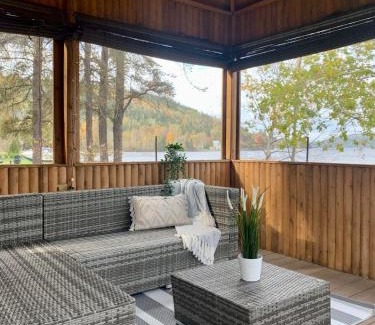 Degelis House | A Peaceful Waterfront Escape - La Perle du Lac
