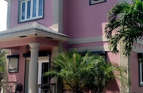 Belair Estates Condo | A peice of paradise,large luxury condominium beautiful space cozy & homely!