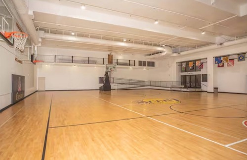Chinatown Apartment | A Perfect 2 bedrooms 2 bath apartment in downtown