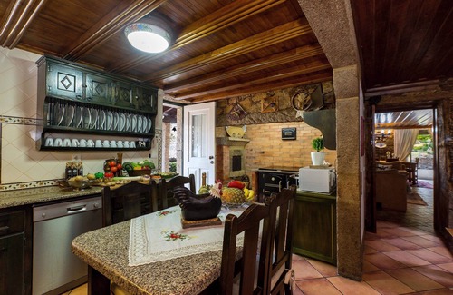 Cabracao Cottage | A perfect paradise for families surrounded by nature and so close to Porto