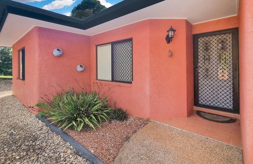 Atherton House | A picturesque 3 bedroom house with splendid views