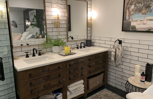 Central Lonsdale House | A piece of paradise in the best location in NNorth Vancouver