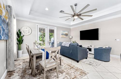 Naples Park House | A Piece of Paradises