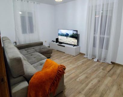 Poio House | A pistiña