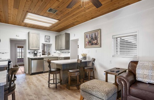 Bandera House | A Place on Pecan in Bandera