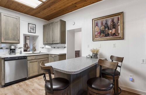 Bandera House | A Place on Pecan in Bandera