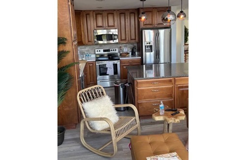 Texico House | A Place on the Water Lakefront - Spa
