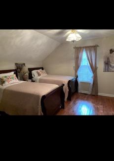 Greensboro House | A place to stay worry free
