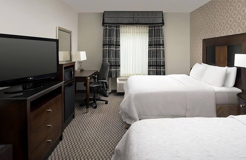 Athens Hotel | A Place You'll Surely Enjoy! 2 Relaxing Units, Indoor Pool, Free Breakfast!