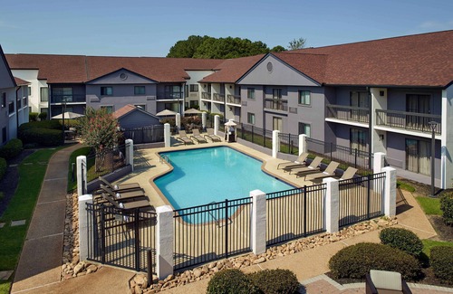 Norcross Apartment | A Place You'll Surely Enjoy! Free Parking, Pets Allowed, Pet-friendly Property