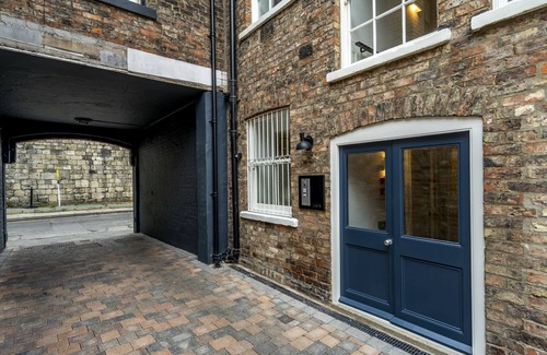 Malton Apartment | A premium stay that sleeps 4 guests in 2 bedrooms