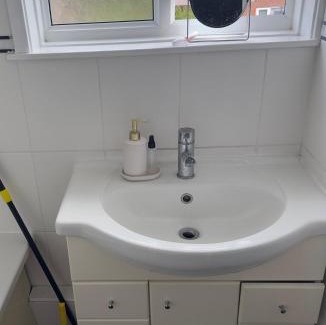 Netley Bed & Breakfast | A private room in Netley