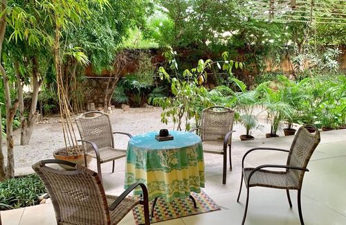 DLF Farms Villa | A Private Room In New Delhi's Luxurious Villa Home.