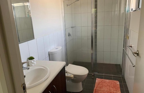 Muirhead House | A private room with ensuite