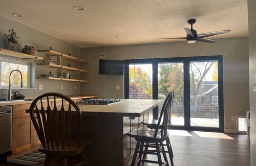 Depot Bench House | A Private space close to downtown Boise, green belt and Boise State.