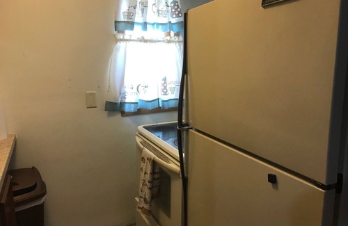 South Bend Apartment | A Quaint, Private 1 Bdrm Apt, 10 mins from ND