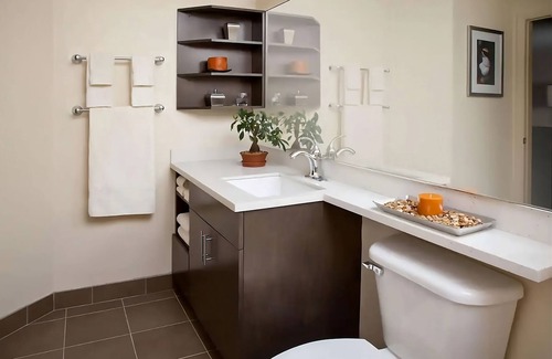 Ashley Oaks Hotel | A quick drive from McGhee Tyson Airport! Private Full Kitchen! Pets Allowed!