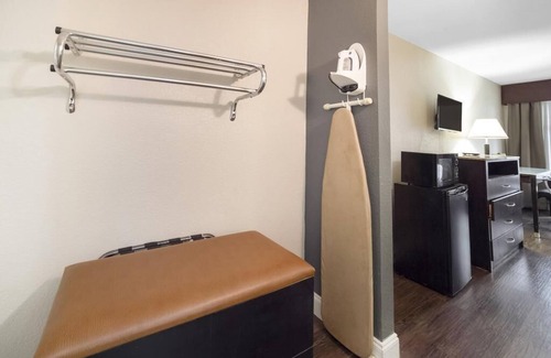 Columbia House | A quiet and warm house with complete facilities and convenient transportation