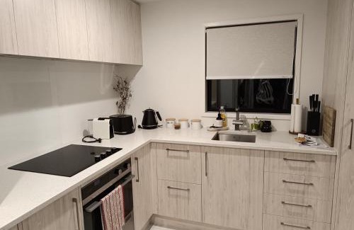 Lower Hutt Apartment | A Quiet Modern and Brand New Gem