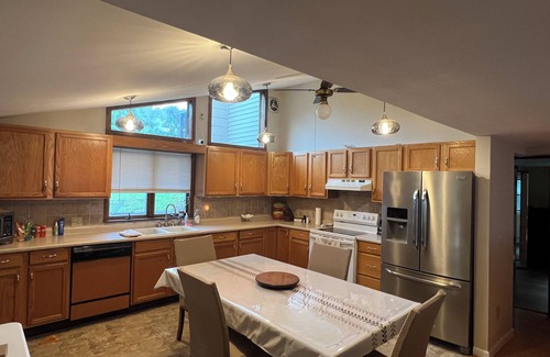 Mount Marion House | ‘A Quiet Place’ 3-bedrm house. Mid-Hudson Valley.