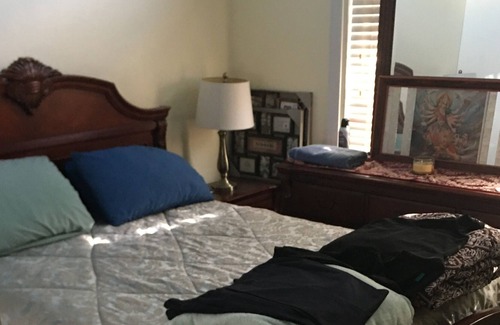 Elk Grove Other | A quiet relaxing comfy room in a well maintained house!!!!!