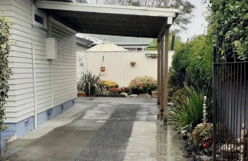 Westshore House | A quiet secluded property