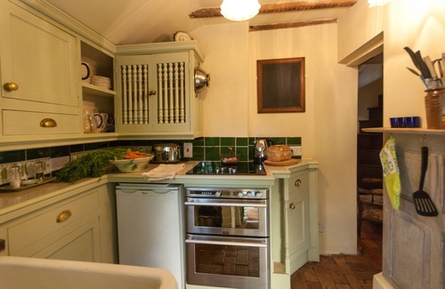 Saxmundham Cottage | A quirky character cottage in a Nature Reserve - Cissys Cottage