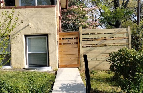 16th Street Heights House | A Rare DC Find. Cozy 1BR 1BA in NW Washington DC, with free street parking.