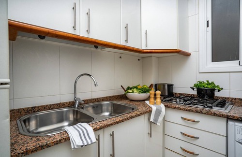 La Sagrada Familia Apartment | A rare find for those who like peace and quiet