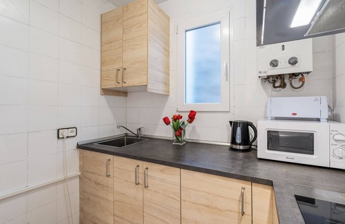 La Sagrada Familia Apartment | A rare find for those who like to be right in the middle of the excitement