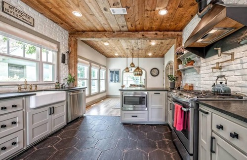Brookview House | A REAL Fixer Upper - Giraffe House