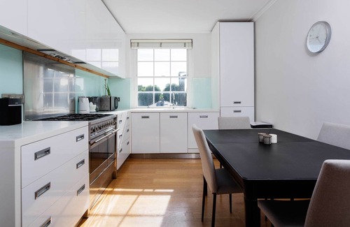 Norland Apartment | A Regency Tale, by Veeve